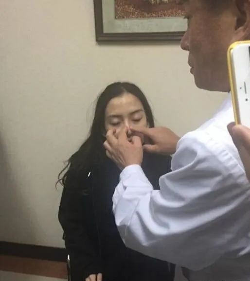 娱乐圈没整过容的明星_娱乐圈明星整容自证未整容方法_邓紫棋杨颖杨幂杨紫张天爱熊黛林by2林志玲娄艺潇辟谣方式分析