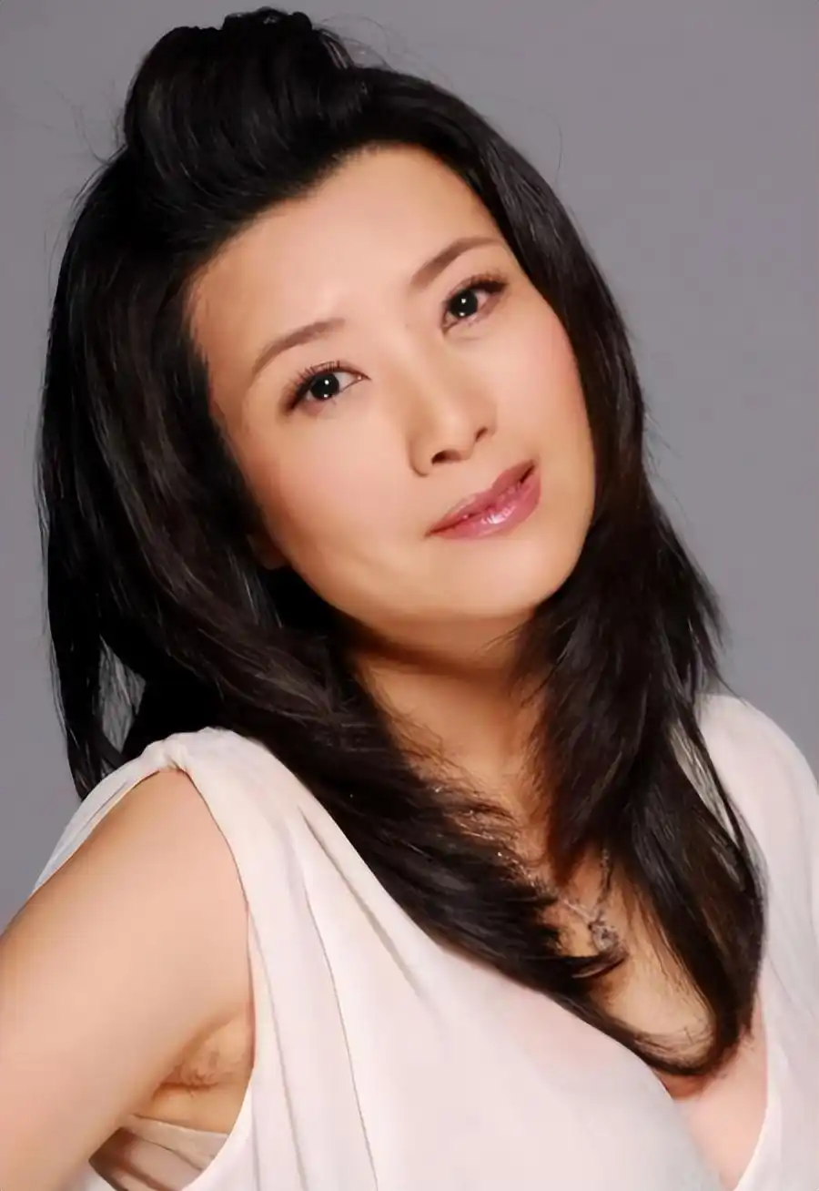 坚持不整容的女星_有什么没有黑料的明星吗,_不参与炒作的女星